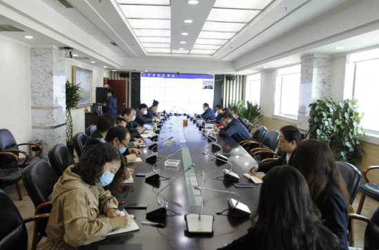 黨委中心組學(xué)習(xí)中央政治局<div   id=
