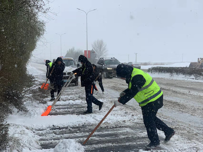 抗風(fēng)雪<div   id=