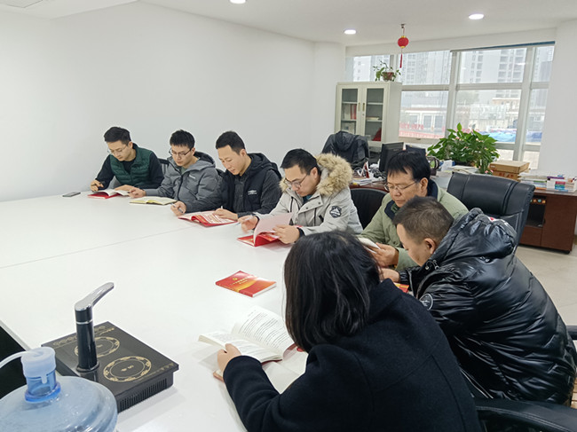 學(xué)習(xí)二十大精神 不忘初心，牢記使命<div   id=